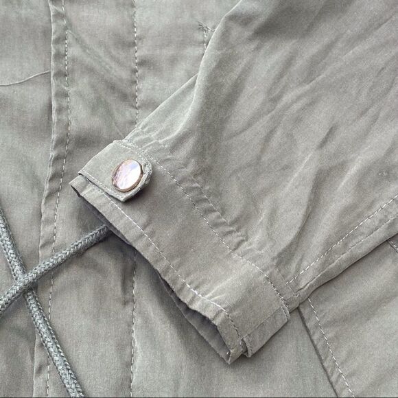 Iris Green Hooded Jacket - Picture 8 of 12